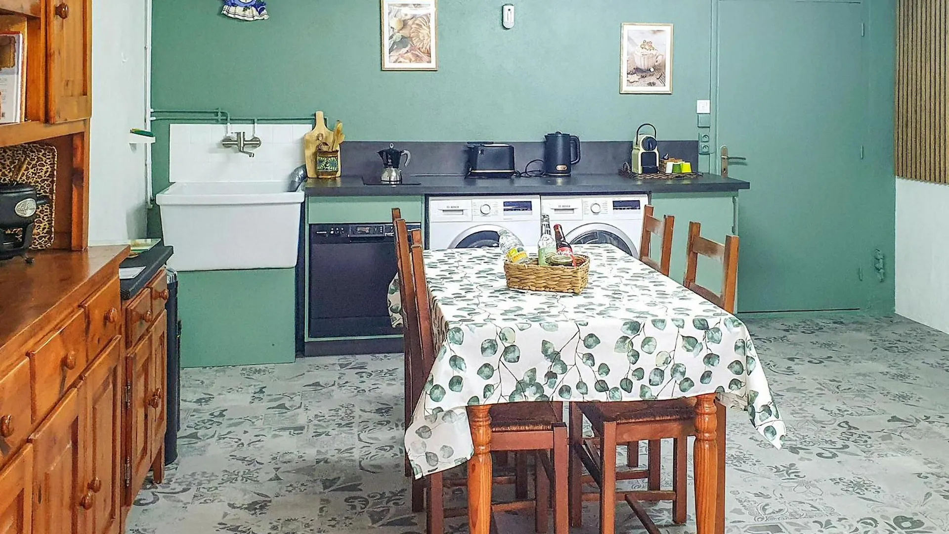 Hébergement de vacances 2 Bedroom Cozy Home In Tabre France